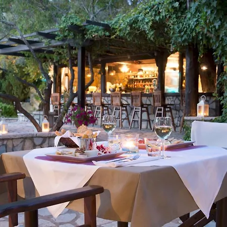 Mousses - Bifamiliare Eliterpe Villa Lefkada City